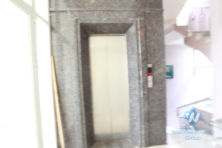 Office for rent in Au Co Street, Tay Ho, Ha Noi